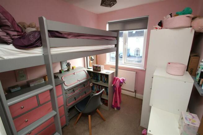 33 Canadian Avenue bedrrom 3.JPG