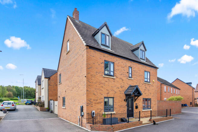 5-bed detached on Candlin Way, Lawley, Telford, TF4, £325,000