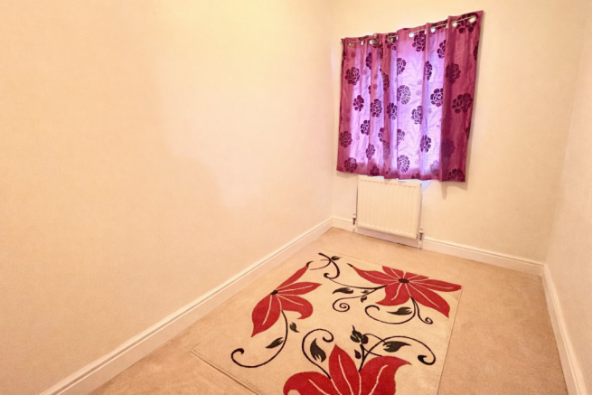 3 bed Terraced for sale Image 9