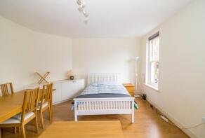 17, Cleeve House, Calvert Avenue, Hackney, London E2 7JJ