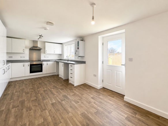 Kitchen/Dining