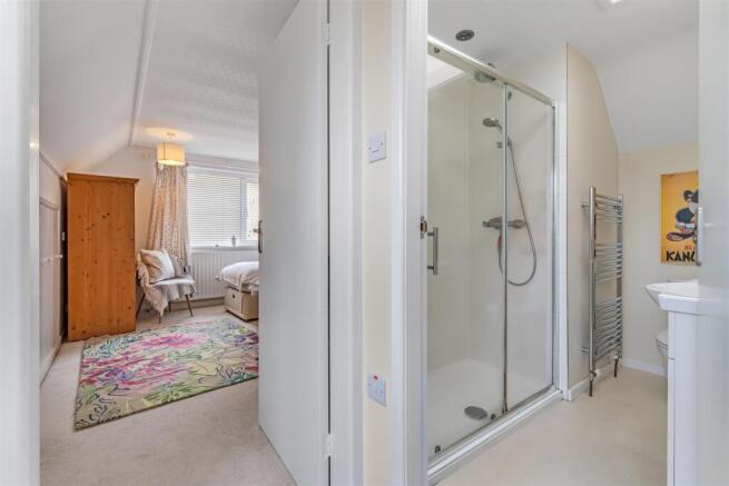3 bed Detached for sale Image 12