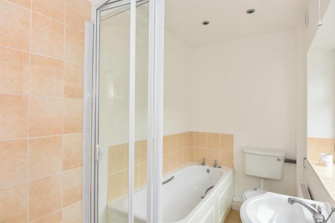 2 bed Terraced for sale Image 7