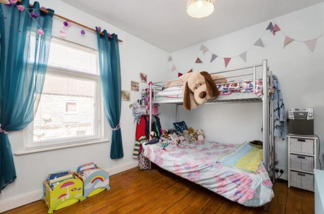 2 bed Terraced for sale Image 8