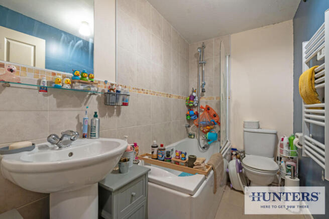 2 bed Apartment for sale Image 10
