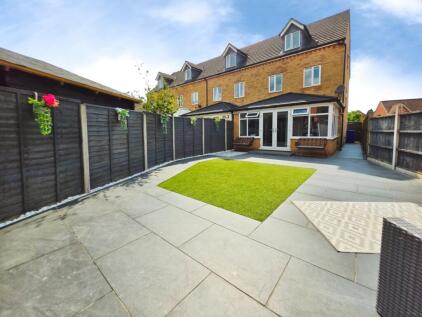 Heron Close, Packmoor, Stoke-On-Trent