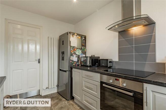 4 bed Detached for sale Image 12