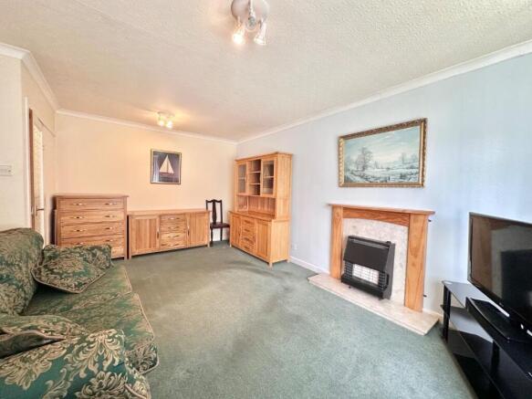 2 bed Semi-Detached Bungalow for sale Image 4