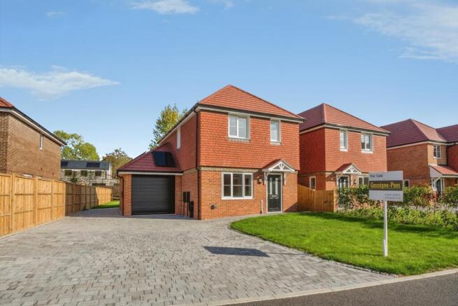 3-bed detached on Orchard Close, Bosham, Chichester, West Sussex, PO18, £465,000