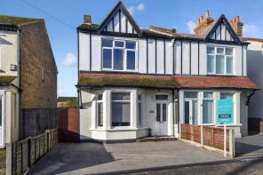 17, West Road, Shoeburyness, Southend-on-sea SS3 9DR