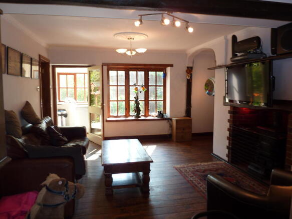 Photo 3