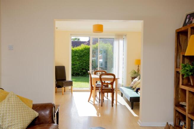 3 bed House for sale Image 5