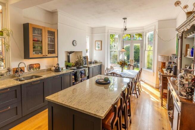 Kitchen/dining ro...