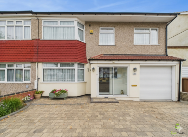 Presented by Nicoleta at EweMove Bexleyheath and D