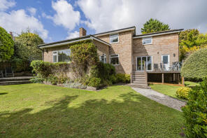 8, Wanderdown Drive, Brighton BN2 7BZ