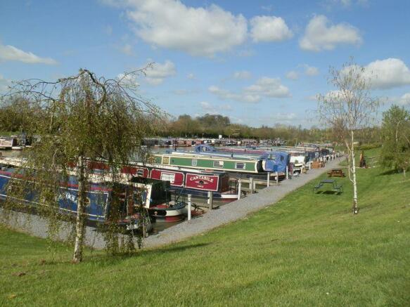Crick Marina
