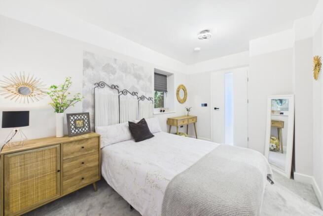 1 bed Apartment for sale Image 12