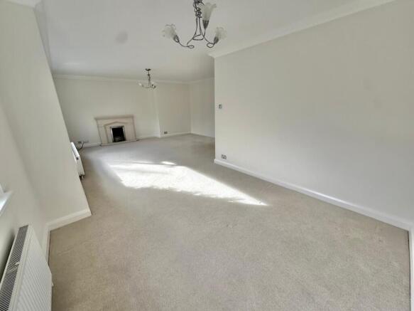 IMG-20251015-WA00...