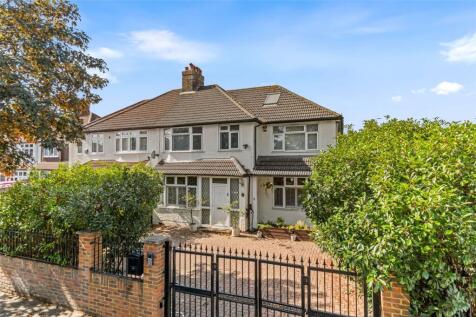 Chudleigh Road, Twickenham, TW2