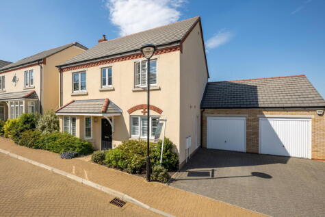 Helena Crescent, Fairfield, Hitchin, SG5 4SA