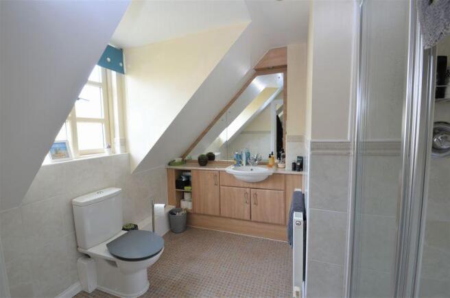 EN SUITE