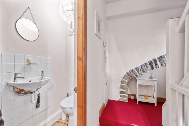 3 bed Terraced for sale Image 11