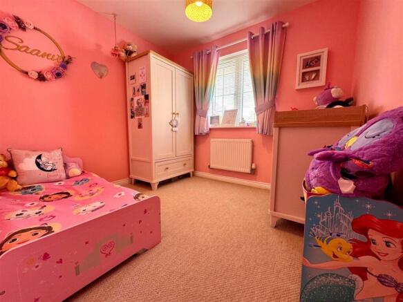 bedroom 3.jpg