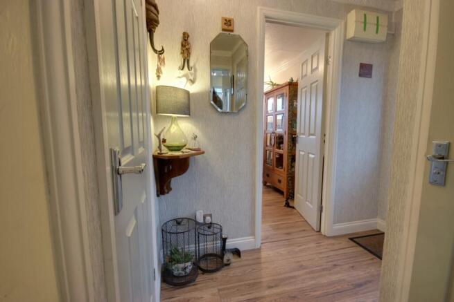 3 bed Semi-Detached for sale Image 6
