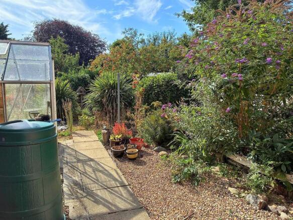 1 bed Flat for sale Image 2