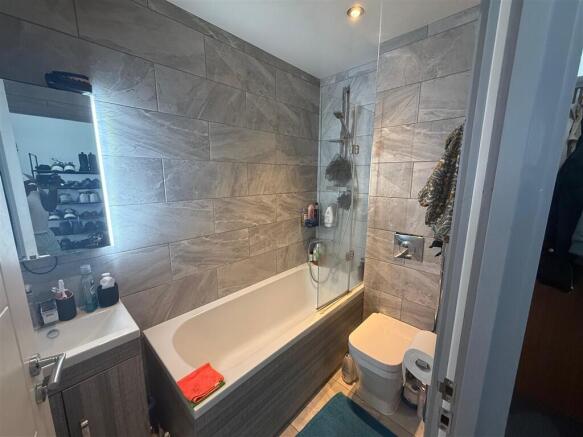 1 bed Apartment for sale Image 8
