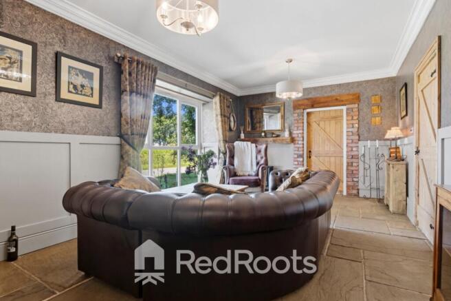 4 bed Semi-Detached for sale Image 10