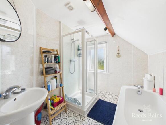 3 bed Semi-Detached for sale Image 6