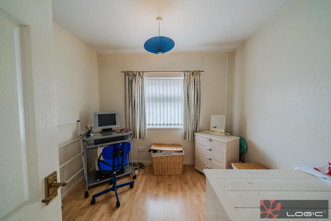 Photo 12