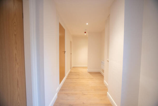1 bed Flat to rent Image 10