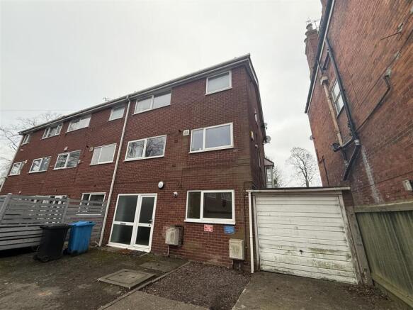 4 bed Block of Apartments for sale Image 4
