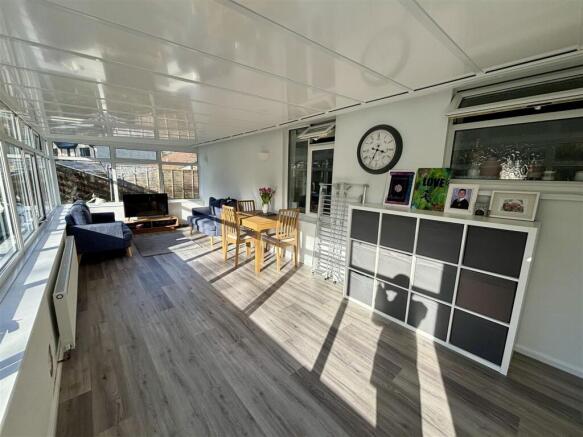 Conservatory / Family Room