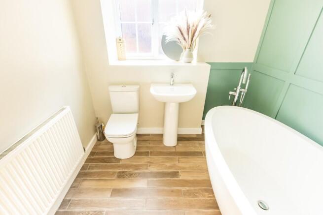 Family Bathroom 