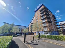 4, Luscinia View, Reading RG1 8AB