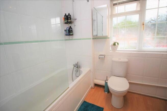 52 Primrose Close (10).JPG
