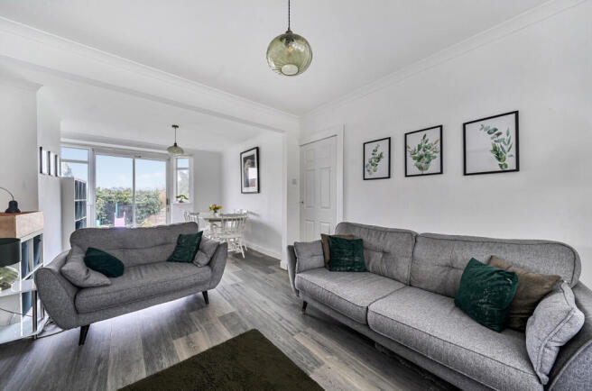 1424140-7-69aeac0...