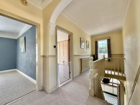 4 bed Detached for sale Image 12