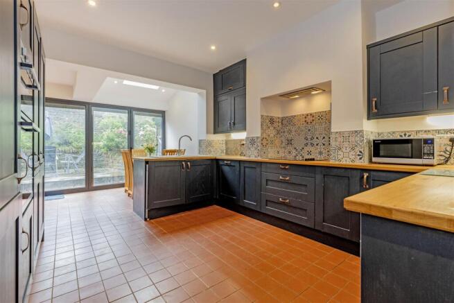 Kitchen-1.jpg