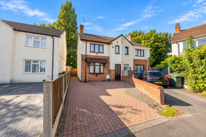 3-bed semi-detached on Aston Road, Willenhall, Wv13, £190,000