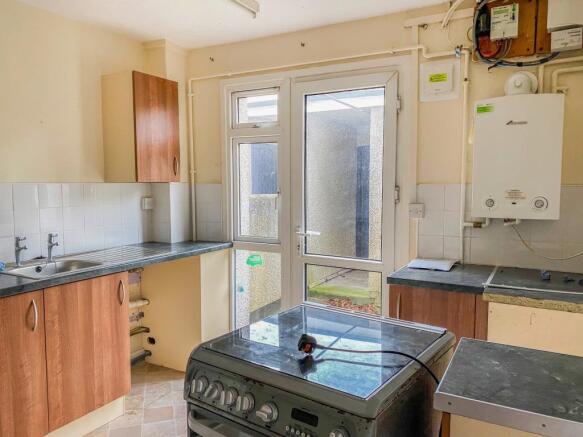 9 Westfield Chase, Aldbourne, Marlborough, SN8 2DB