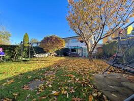 40, Ellesmere, Bristol BS35 2ES