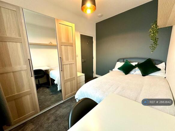 4 bed Terraced to rent Image 9