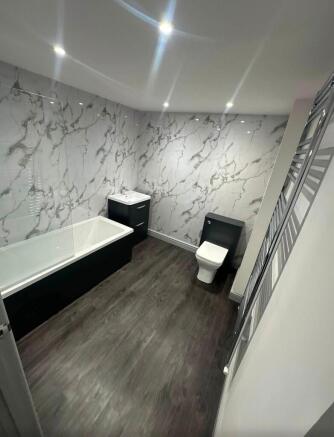 2 bed Apartment to rent Image 7