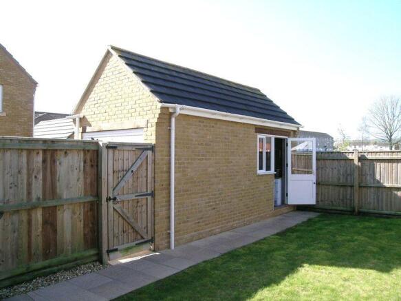 Detached Garage