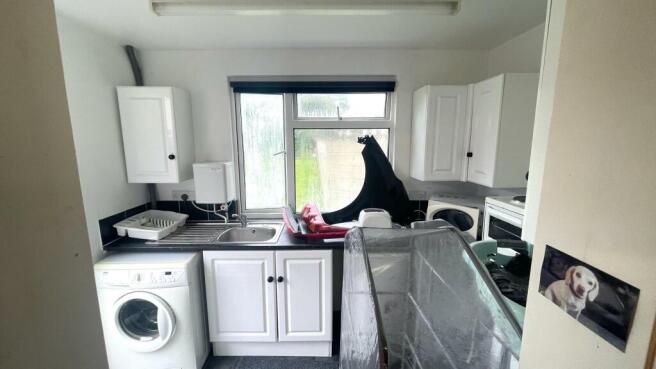 Annexe Kitchen.jpg