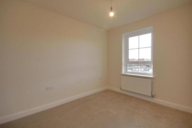 3 bed House to rent Image 8
